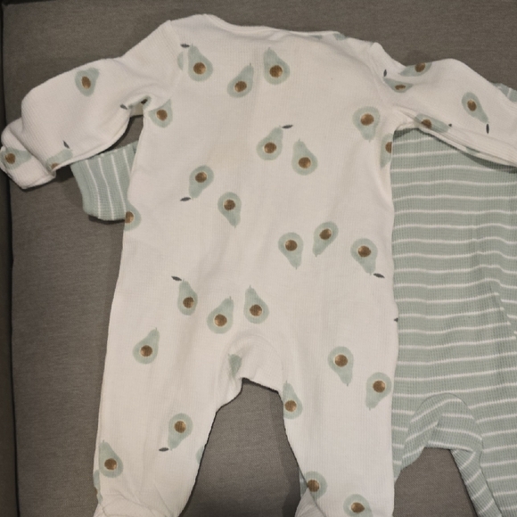 Simple JOYS By Carter's NB Onsie Bundle Set  Sage Green Stripe and White Avocado - Picture 13 of 14